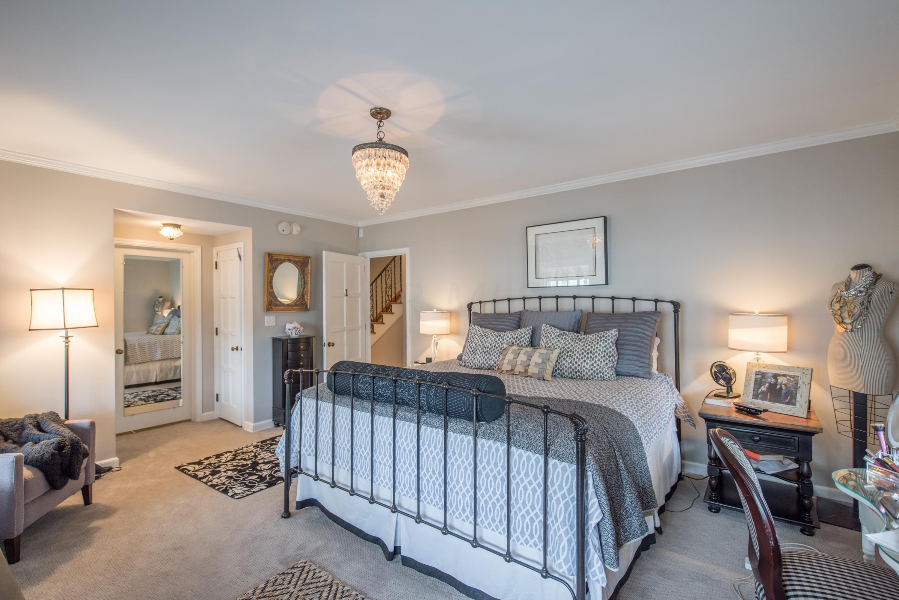 2714 Bryden Road Columbus, OH 43209 - Photo 5 of 41