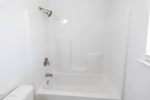 $245,000 | 4942 Oak Avenue, Youngstown, FL 32466