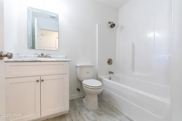 $245,000 | 4942 Oak Avenue, Youngstown, FL 32466