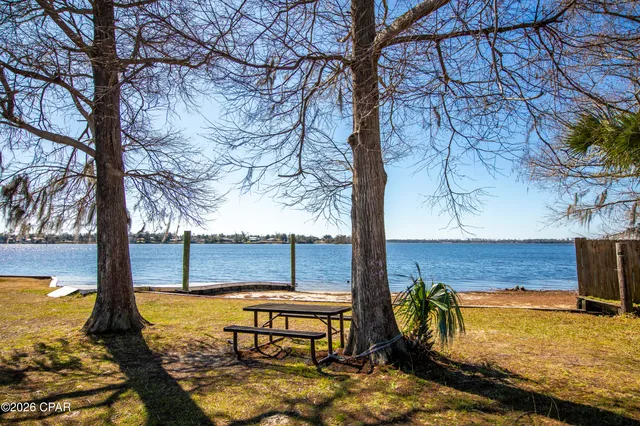 $245,000 | 4942 Oak Avenue, Youngstown, FL 32466