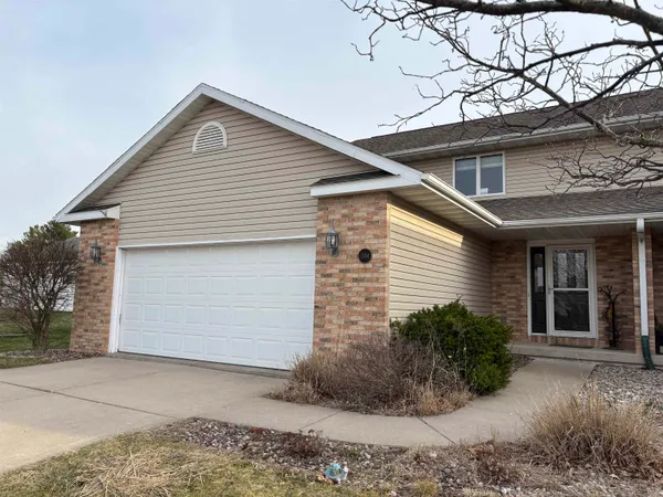 $349,900 | 1014 South Perry Parkway, Oregon, WI 53575