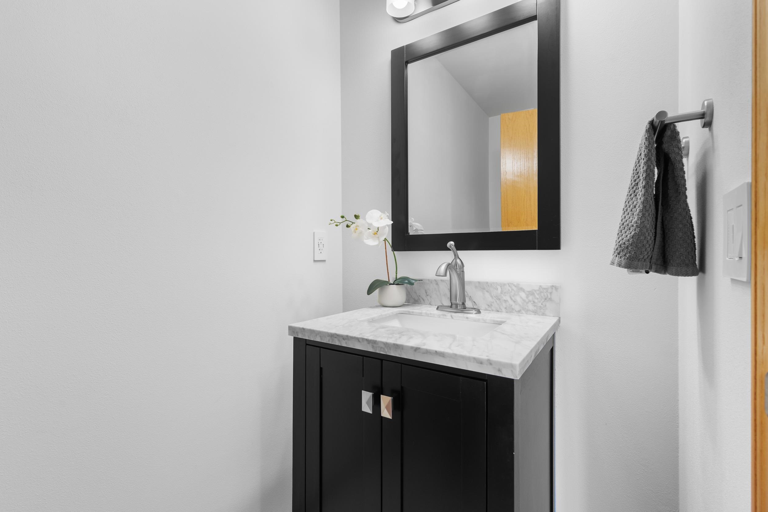 1014 South Perry Parkway Oregon, WI 53575 - Photo 12 of 30