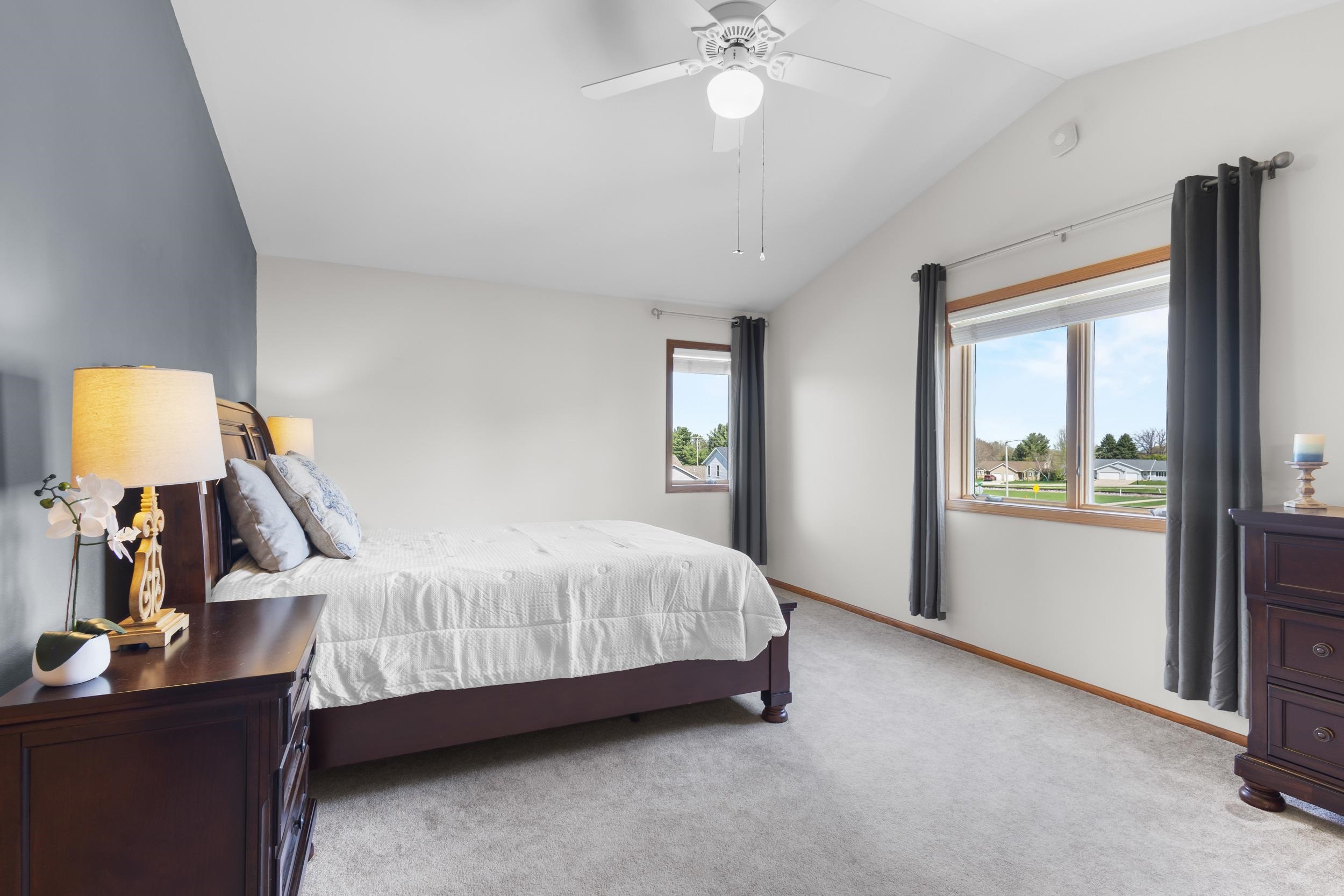 1014 South Perry Parkway Oregon, WI 53575 - Photo 13 of 30