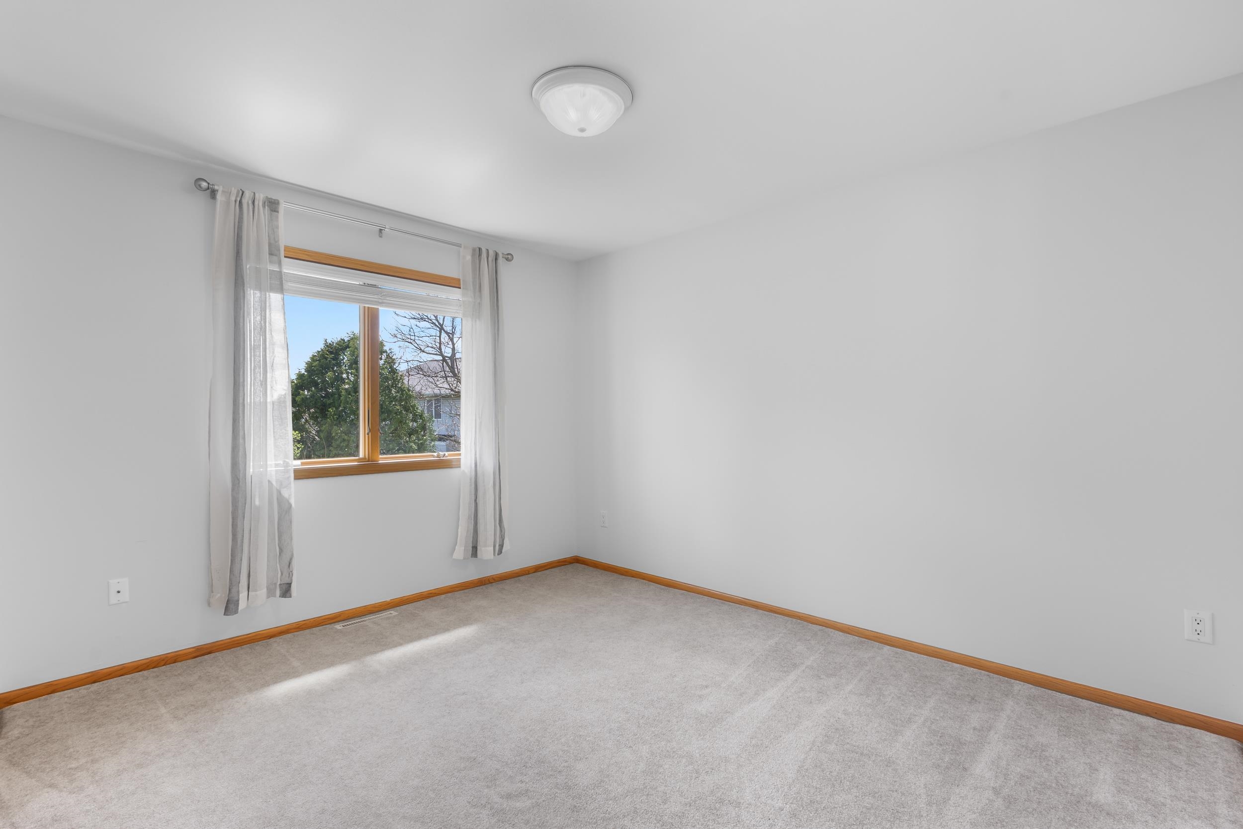 1014 South Perry Parkway Oregon, WI 53575 - Photo 18 of 30