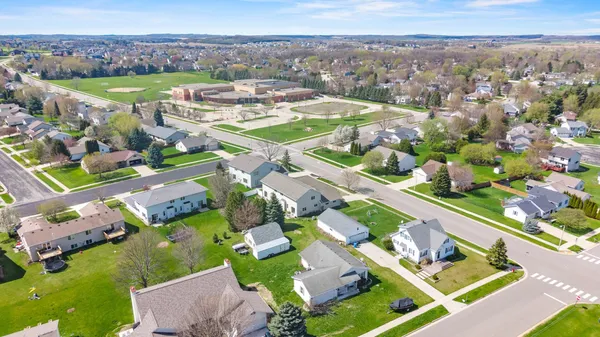 $349,900 | 1014 South Perry Parkway, Oregon, WI 53575