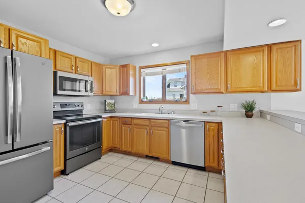 $349,900 | 1014 South Perry Parkway, Oregon, WI 53575