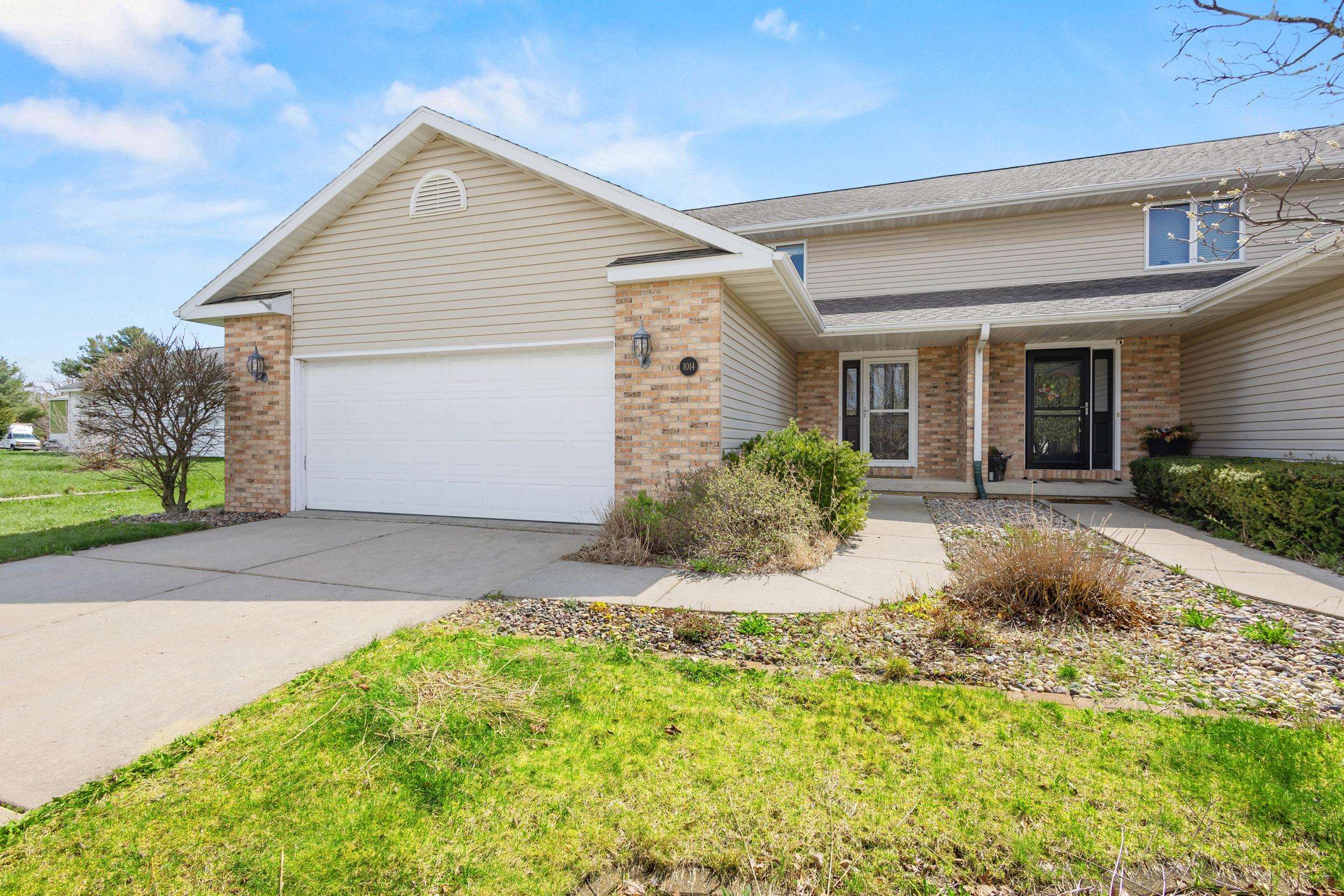 1014 South Perry Parkway Oregon, WI 53575 - Photo 6 of 30