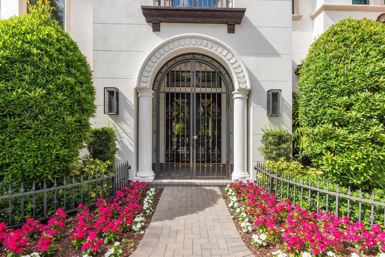 17598 Cadena Drive Boca Raton, FL 33496 - Photo 3 of 69 004-17598CadenaDrive-BocaRaton-FL-33496-