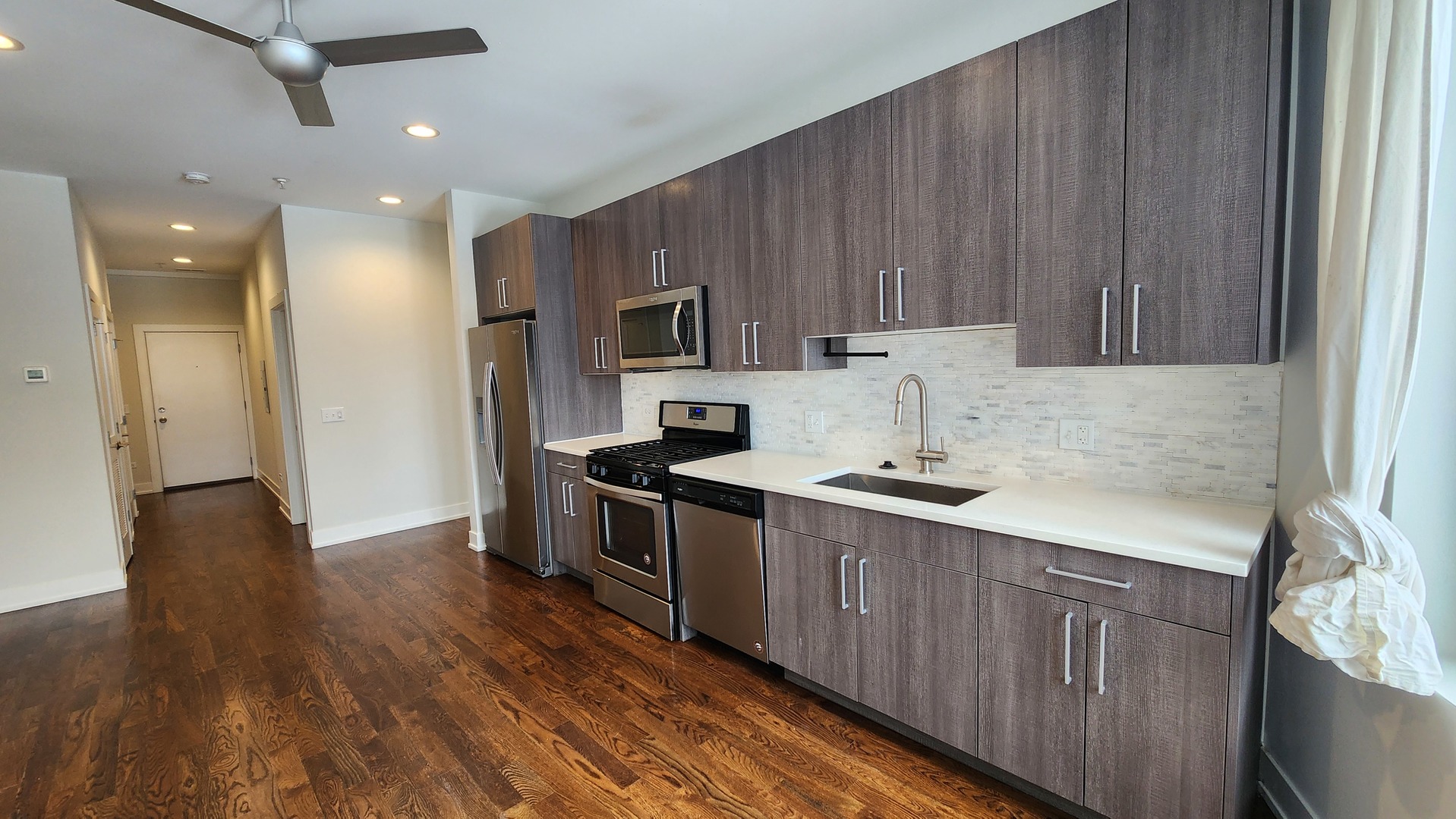 4428 North Sheridan Road, Unit 4H Chicago, IL 60640 - Photo 8 of 20