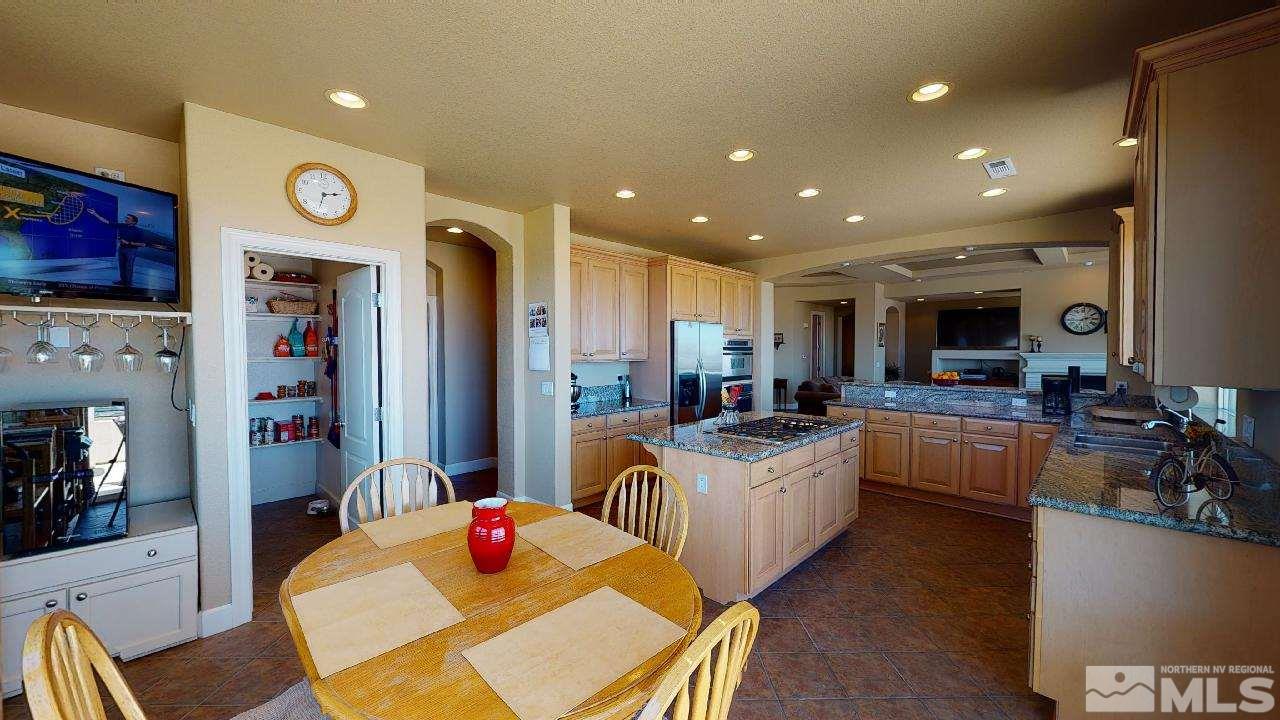 5860 Cour Saint Michelle Reno, NV 89511 - Photo 8 of 38 Photo 8