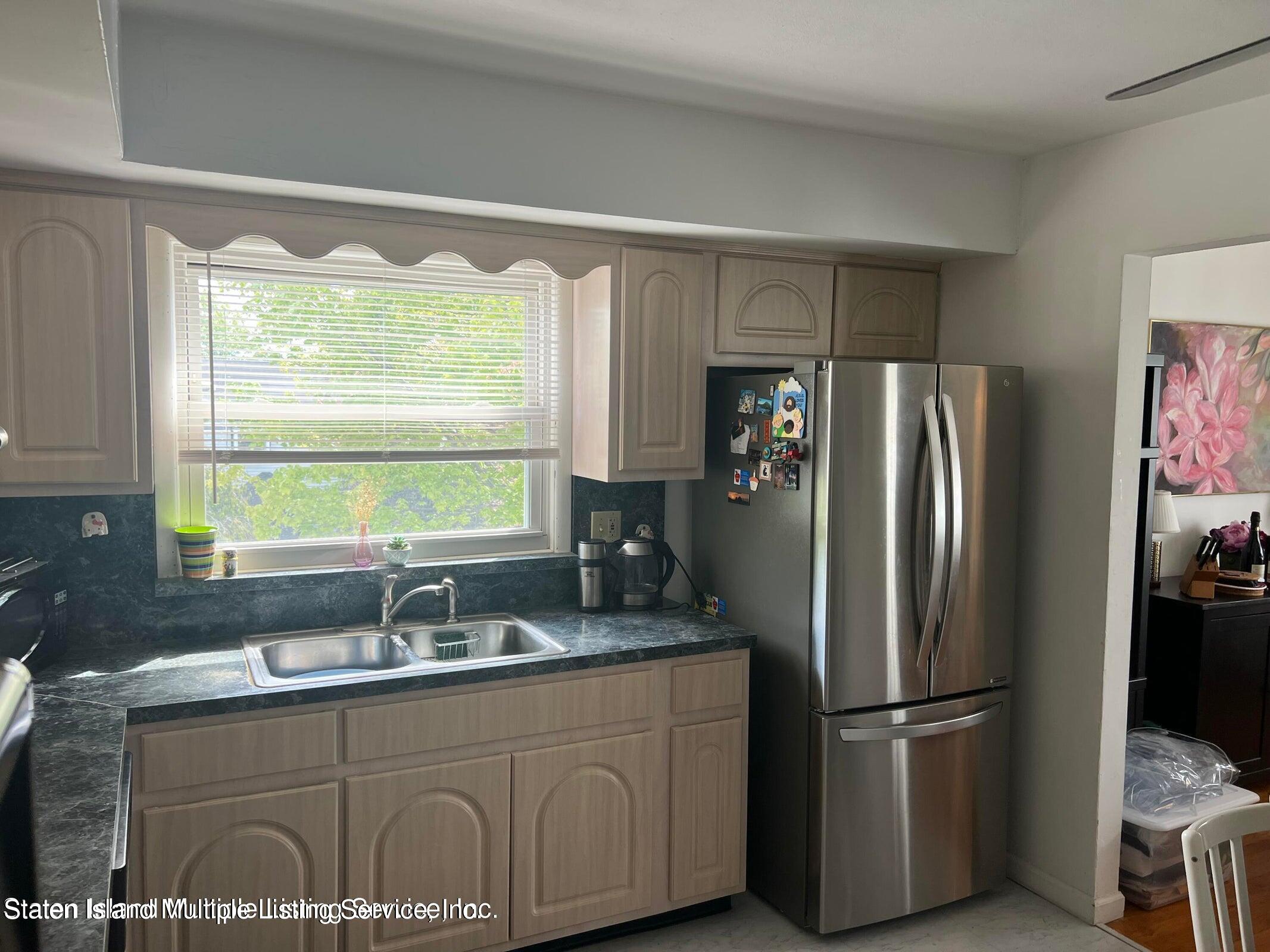 263 Getz Avenue Staten Island, NY 10312 - Photo 13 of 31 13