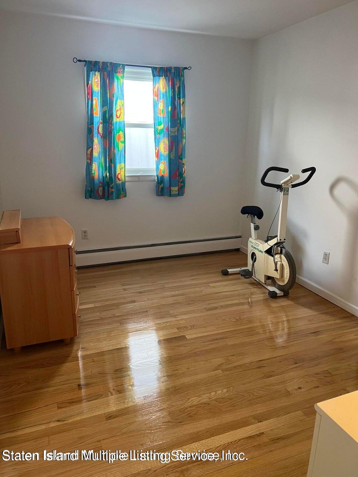 263 Getz Avenue Staten Island, NY 10312 - Photo 25 of 31 25