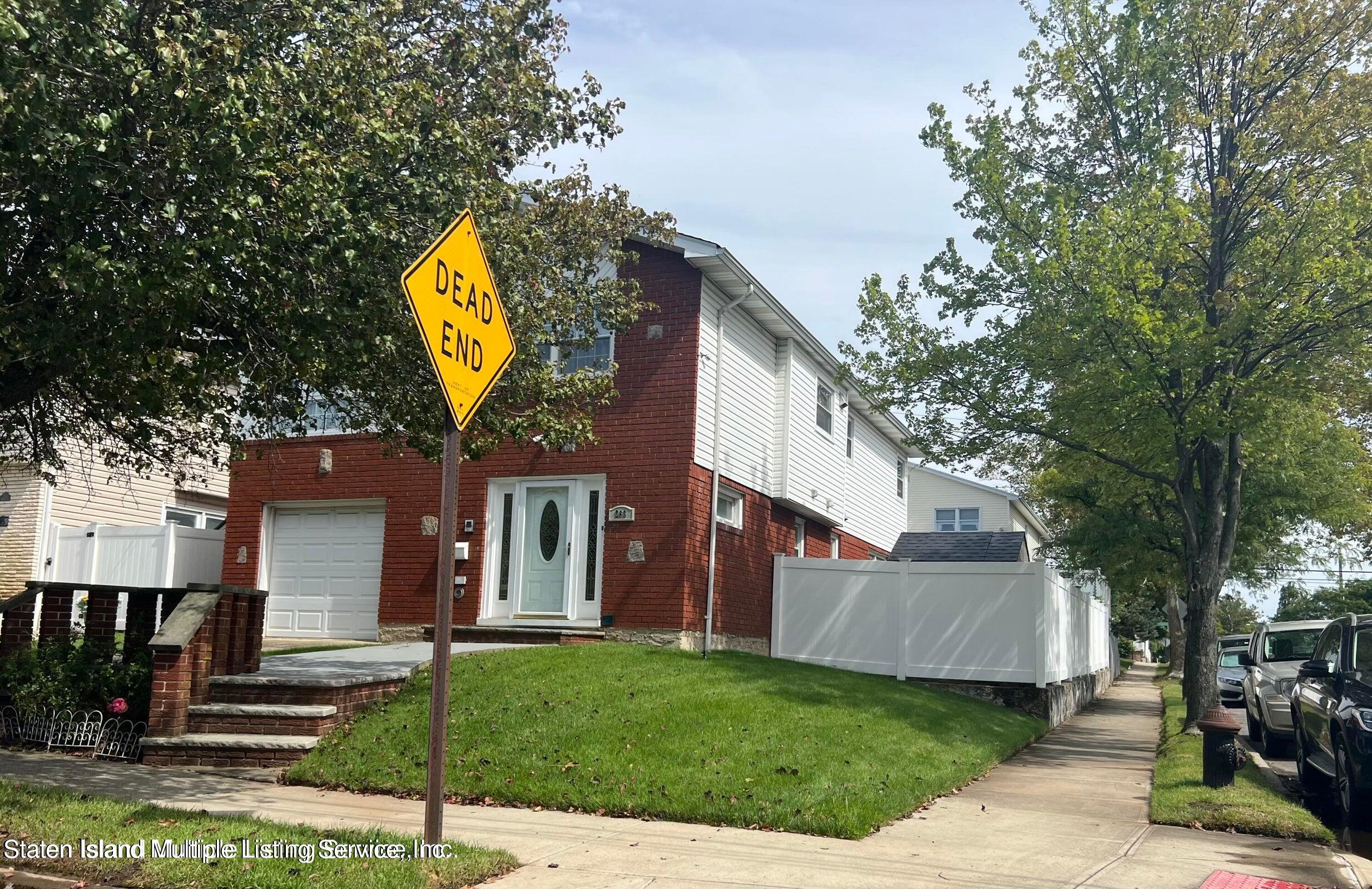 263 Getz Avenue Staten Island, NY 10312 - Photo 3 of 31 3