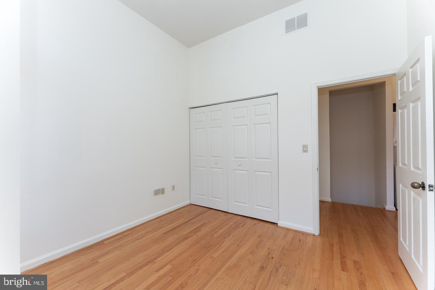 2032 Walnut Street Philadelphia, PA 19103 - Photo 19 of 32