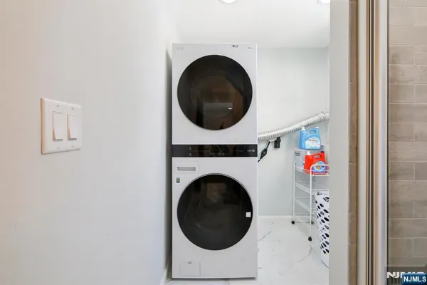 $559,000 | 36 Musconetcong Avenue, Hopatcong, NJ 07843