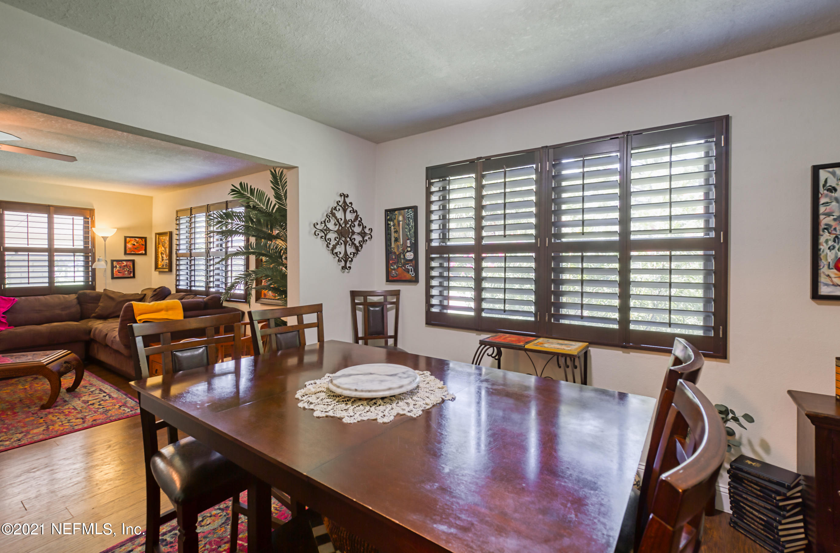 3129 Rogero Road Jacksonville, FL 32277 - Photo 7 of 32 904RealEstatePhotography.com-3
