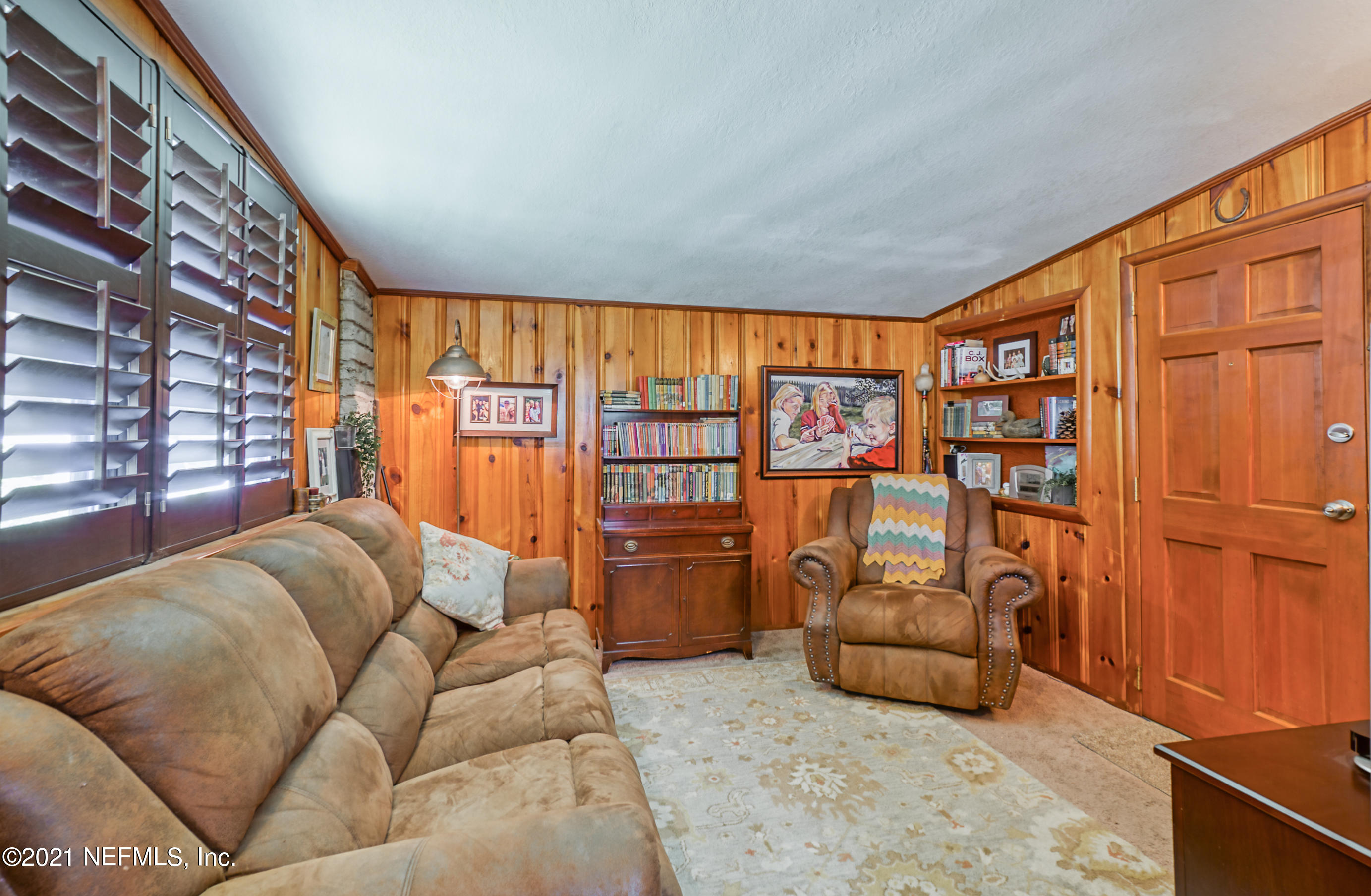 3129 Rogero Road Jacksonville, FL 32277 - Photo 8 of 32 904RealEstatePhotography.com-4