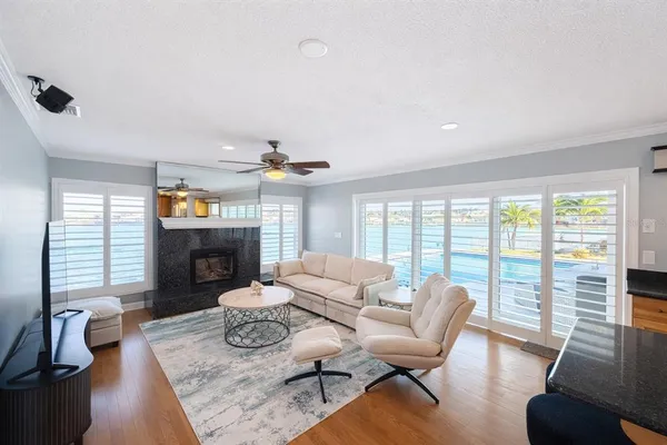$10,000 | 615 Harbor Island, Clearwater Beach, FL 33767