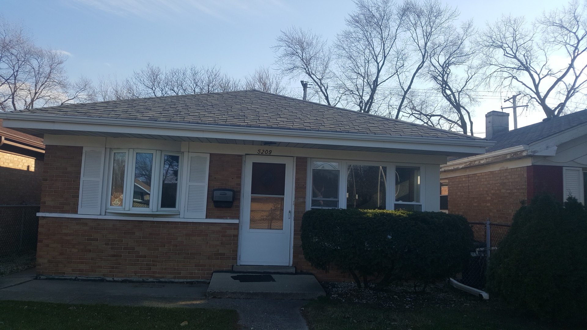 5209 State Road Burbank, IL 60459 - Photo 1 of 17