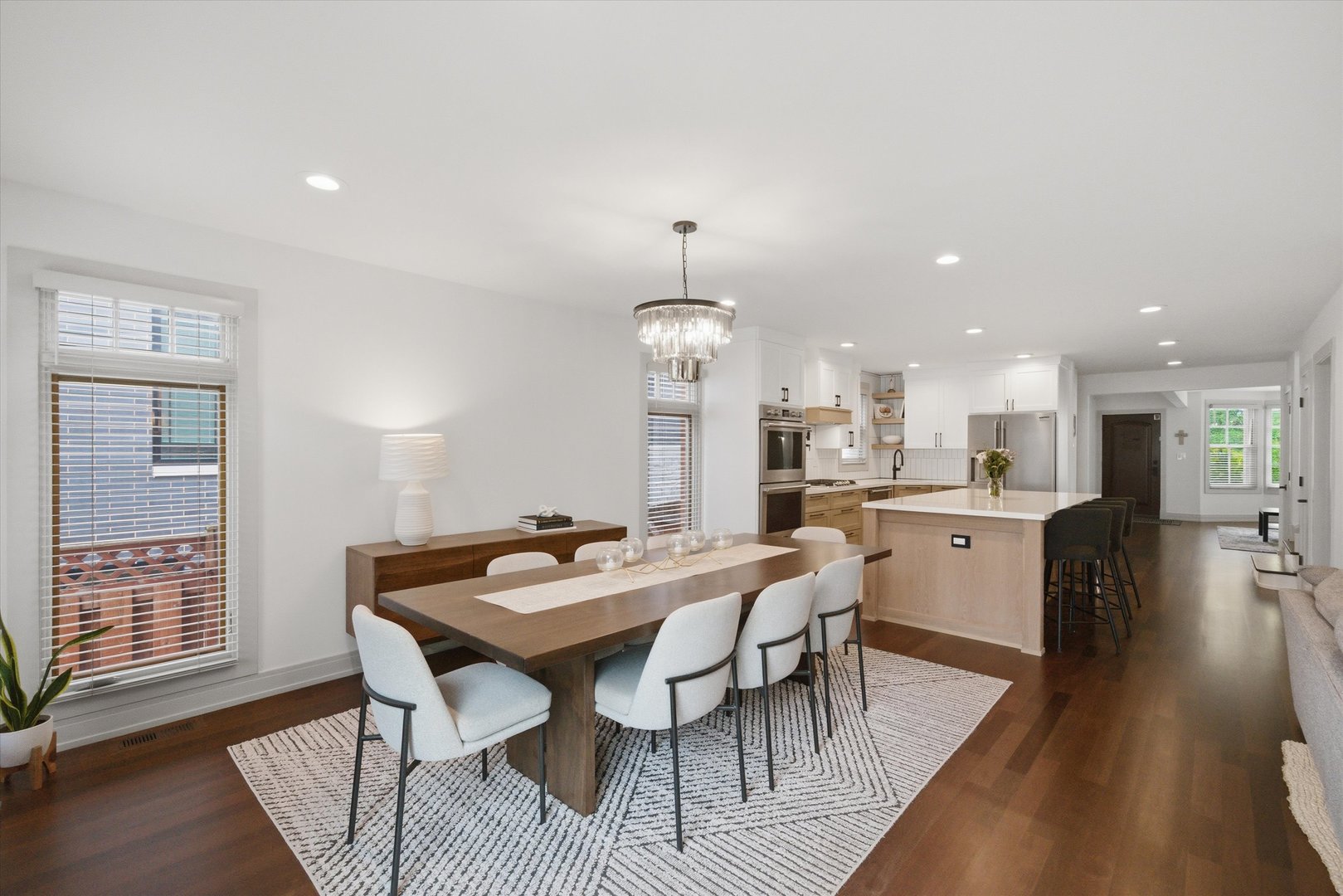 6057 North Tripp Avenue Chicago, IL 60646 - Photo 14 of 45