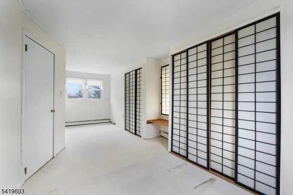 $550,000 | 92 Hickory Street, Dumont, NJ 07628