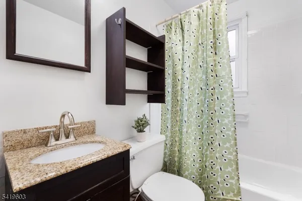 $550,000 | 92 Hickory Street, Dumont, NJ 07628