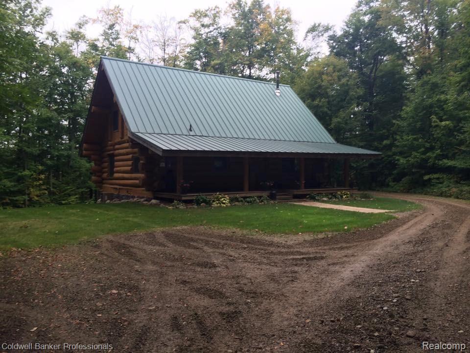 5945 Summers Road North Branch, MI 48461 - Photo 1 of 26 12108179_10153206900953693_5324505514187073981_n-2.jpg