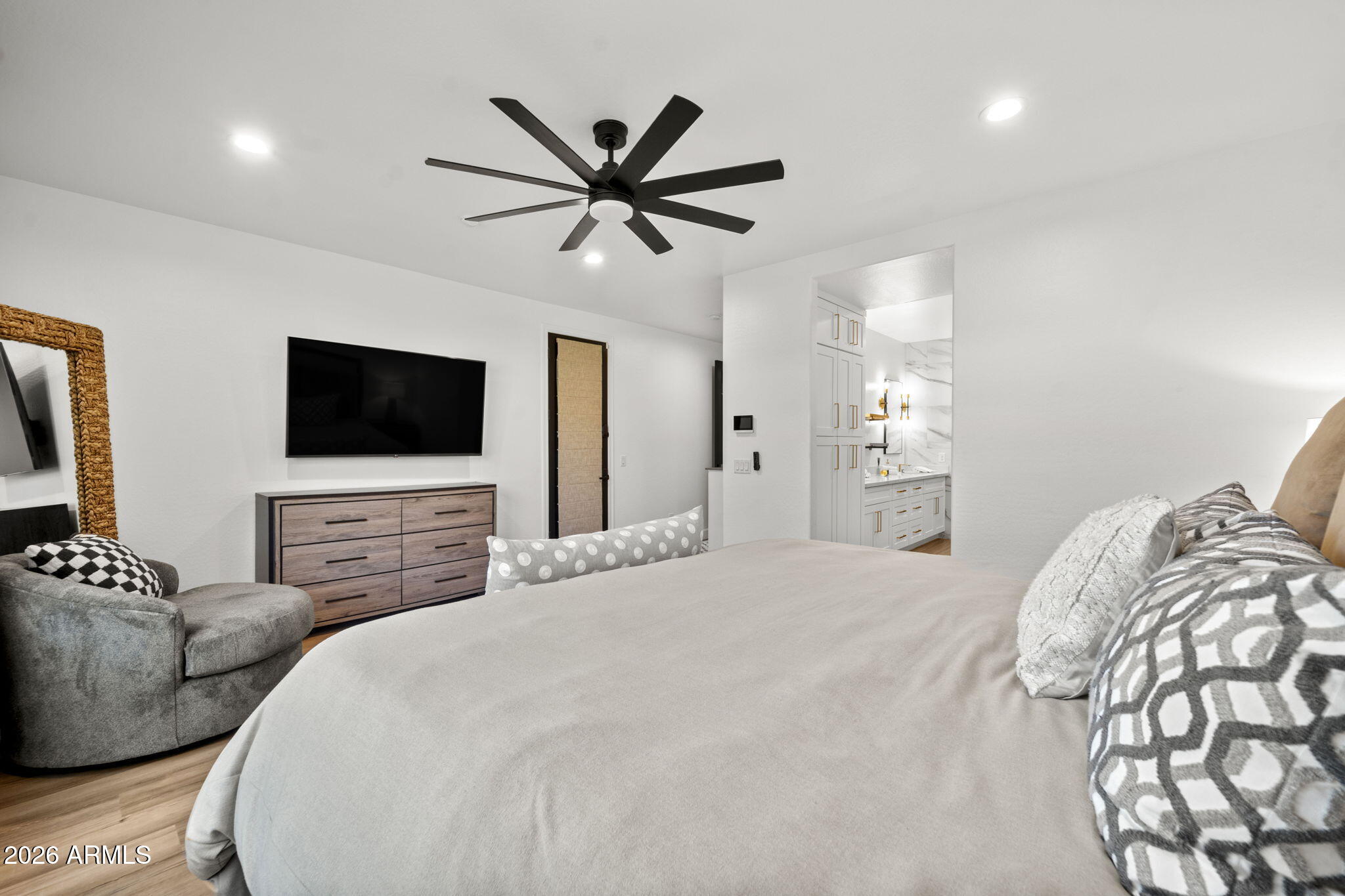 14 West Blue Ridge Way Chandler, AZ 85248 - Photo 24 of 61 27-web-or-mls-14-w-blue-ridge-way