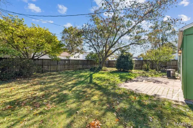 $215,000 | 7 Belmont Drive, St. Peters, MO 63376