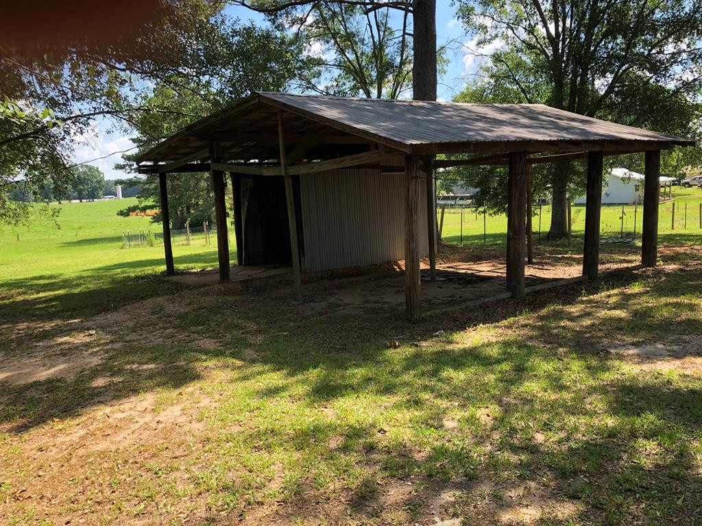 2105 Wardlaw Road McComb, MS 39648 - Photo 9 of 13 Photo 9