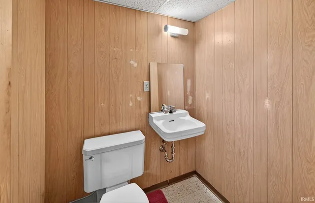 $234,900 | 231 North Ironwood Drive, South Bend, IN 46615