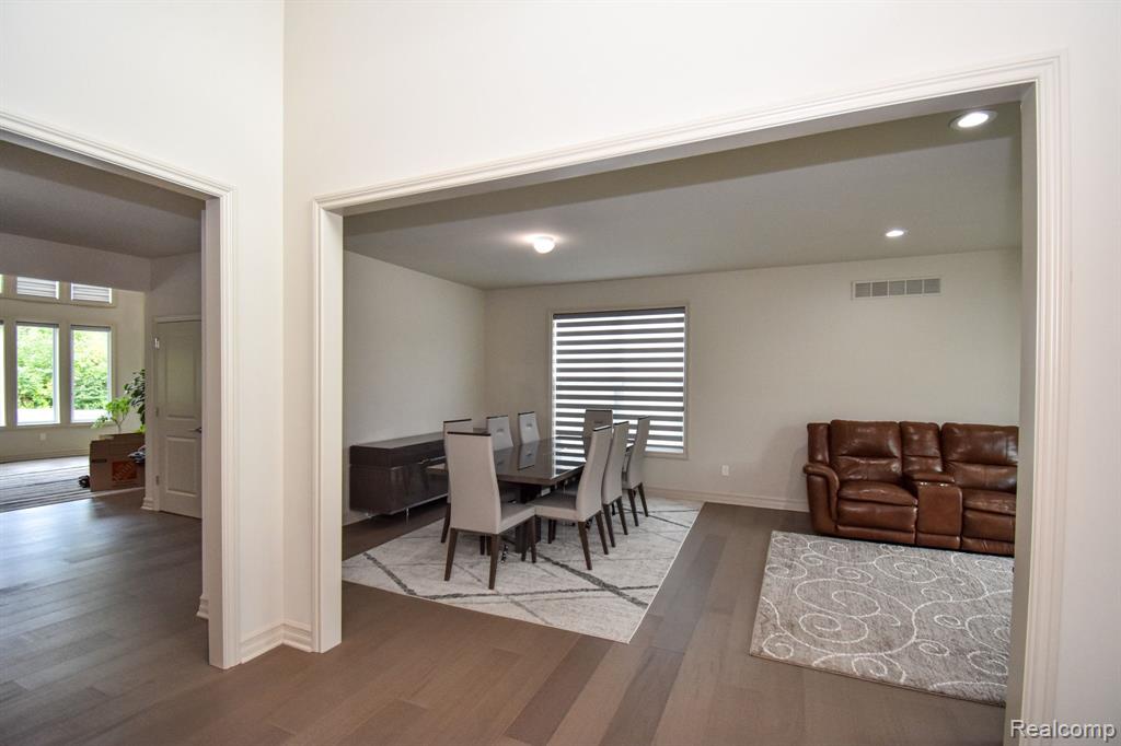 5437 Rangemore Drive Troy, MI 48085 - Photo 8 of 64