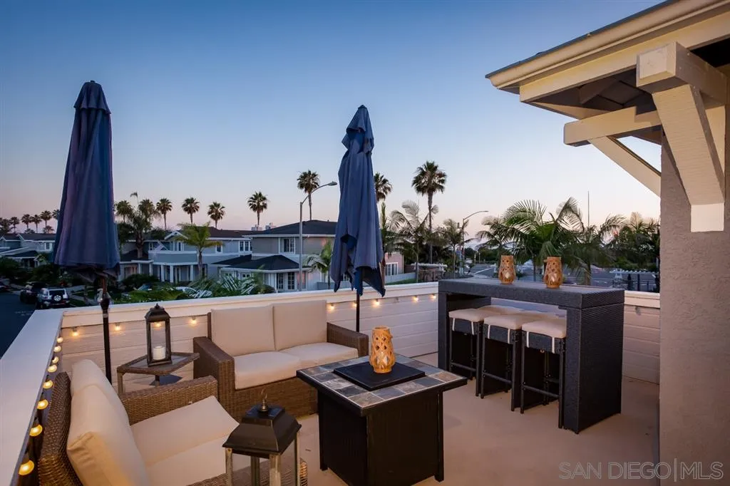 124 Breakwater Road Carlsbad, CA 92011 - Photo 19 of 20 a outdoor living space with furniture and a potted plant