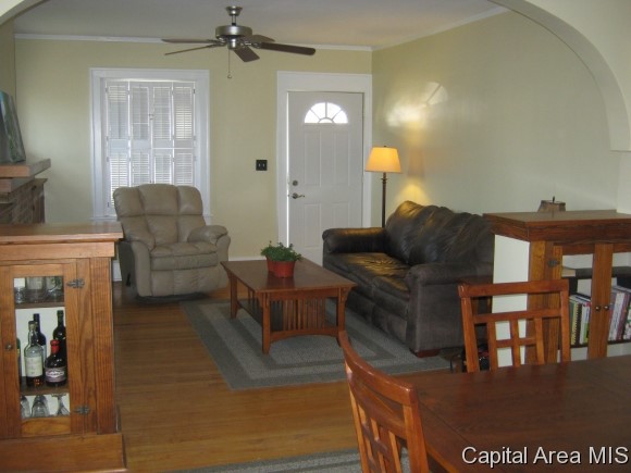 208 South English Avenue Springfield, IL 62704 - Photo 5 of 23 Gallery Image 5