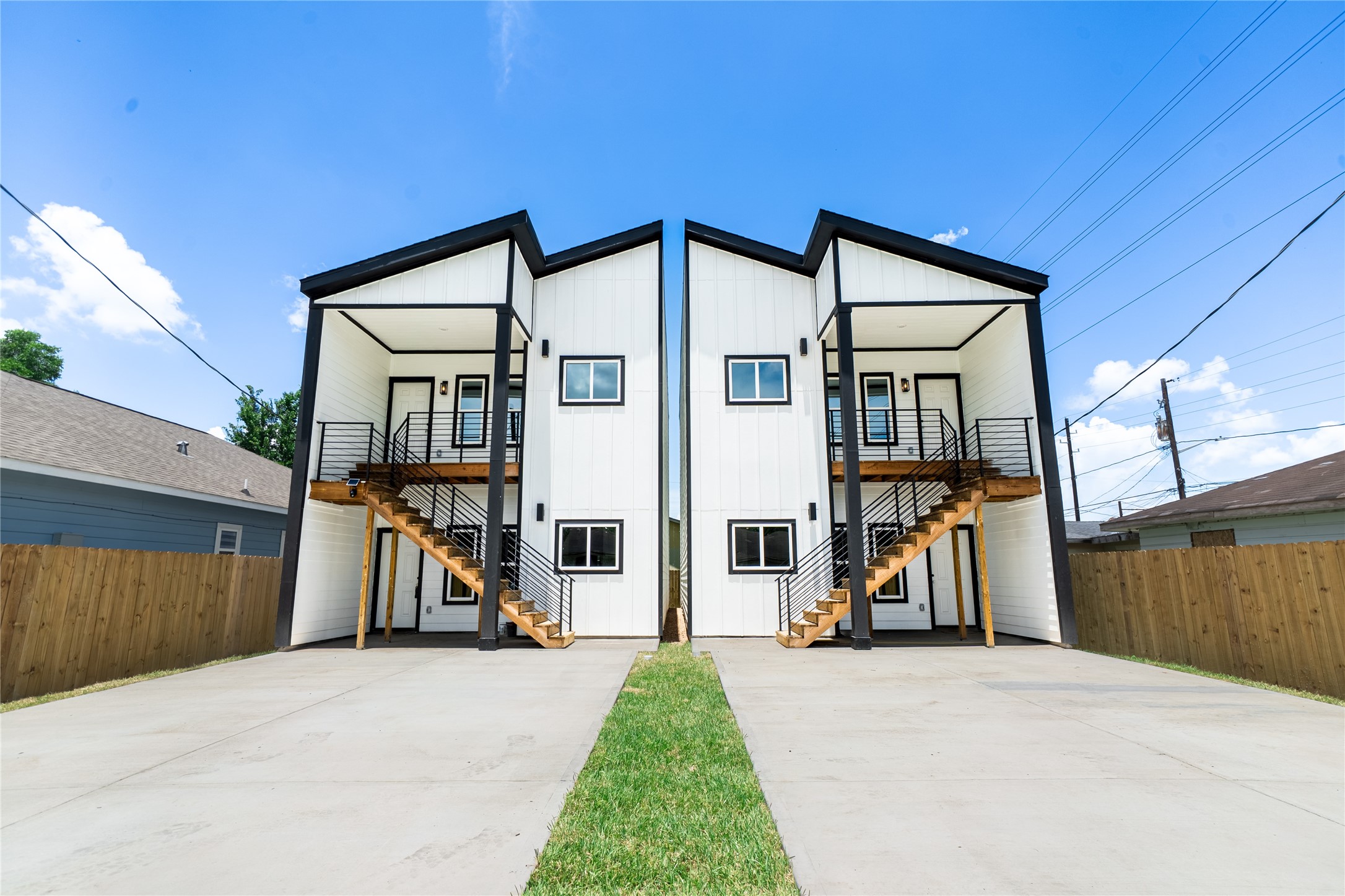 331 Delaware Street Houston, TX 77029 - Photo 1 of 12 a view of a house with a backyard