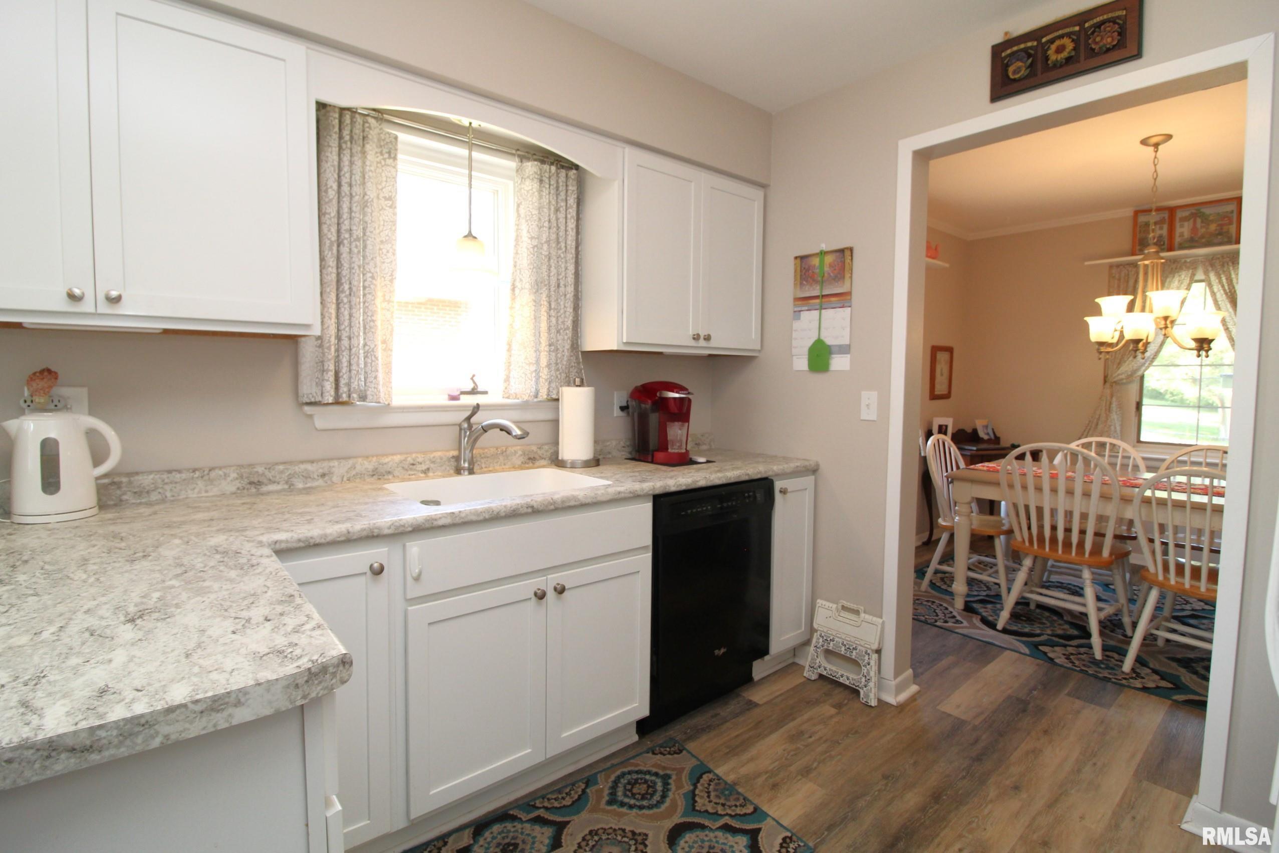 124 West Lyndale Road Peoria, IL 61614 - Photo 19 of 64 Gallery Image 19