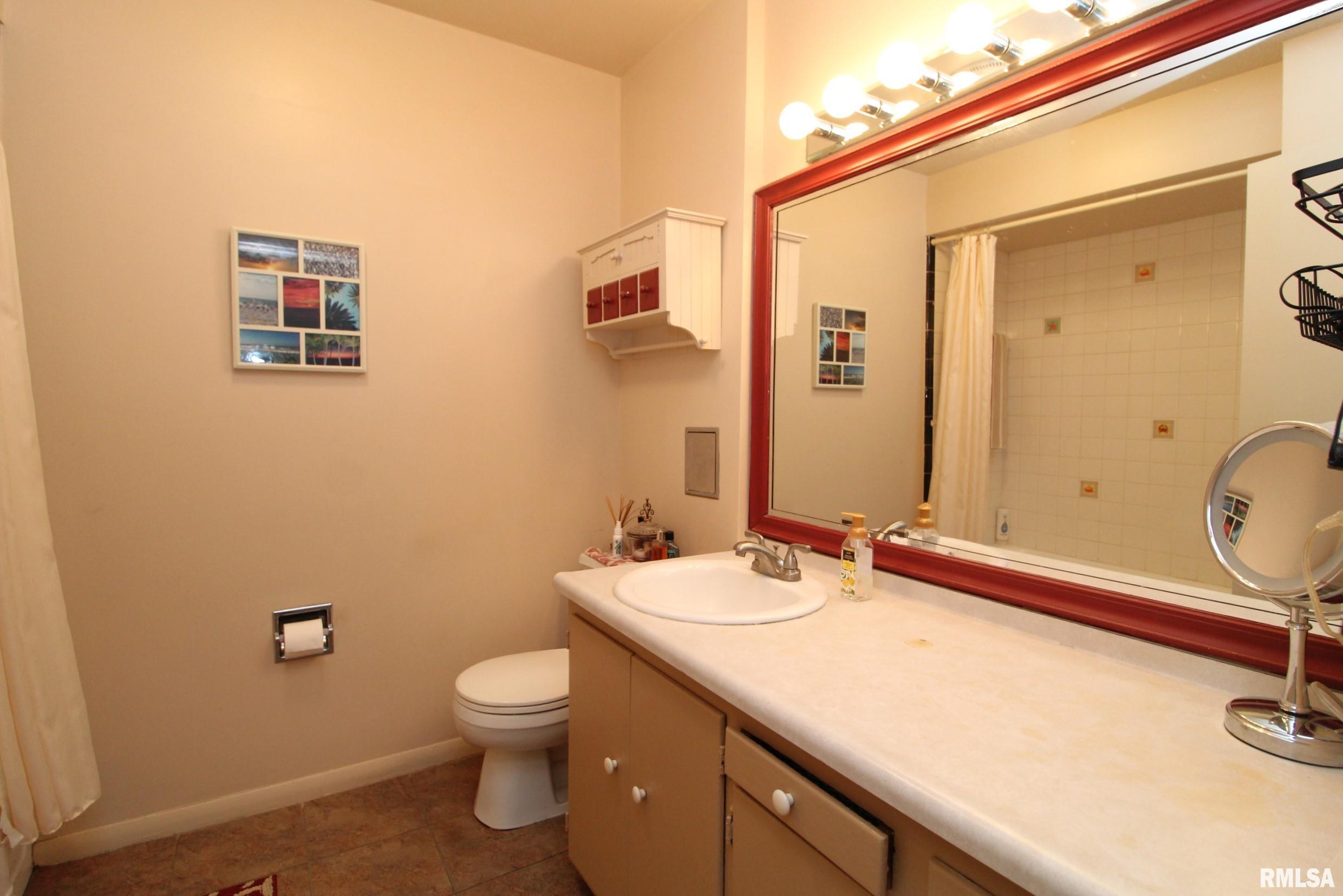124 West Lyndale Road Peoria, IL 61614 - Photo 34 of 64 Gallery Image 34