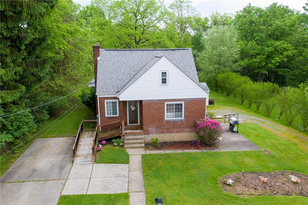 123 Oakridge Road Pittsburgh, PA 15237 - Photo 1 of 25 Gallery Image 1
