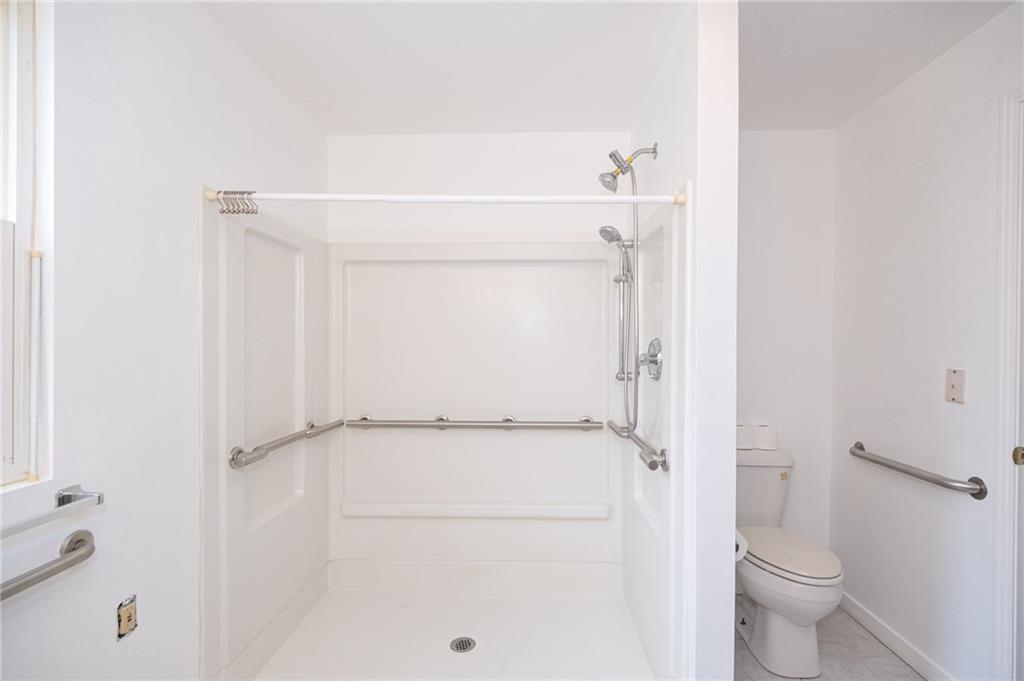 123 Oakridge Road Pittsburgh, PA 15237 - Photo 13 of 25 Gallery Image 13