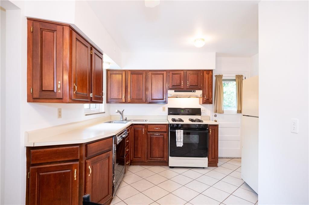 123 Oakridge Road Pittsburgh, PA 15237 - Photo 7 of 25 Gallery Image 7