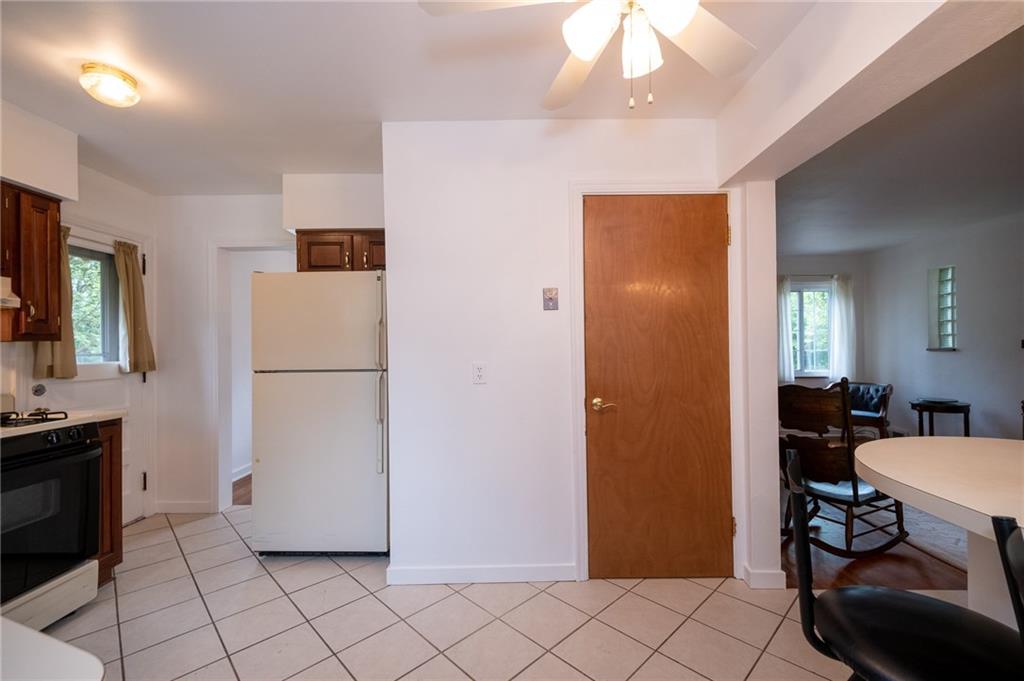 123 Oakridge Road Pittsburgh, PA 15237 - Photo 8 of 25 Gallery Image 8