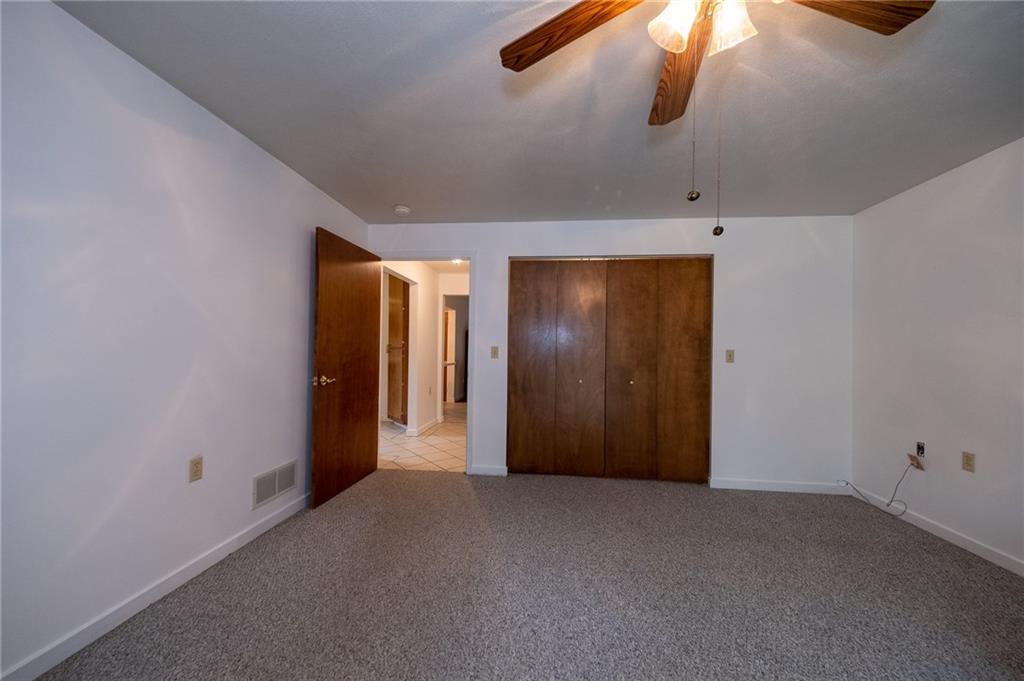 123 Oakridge Road Pittsburgh, PA 15237 - Photo 10 of 25 Gallery Image 10