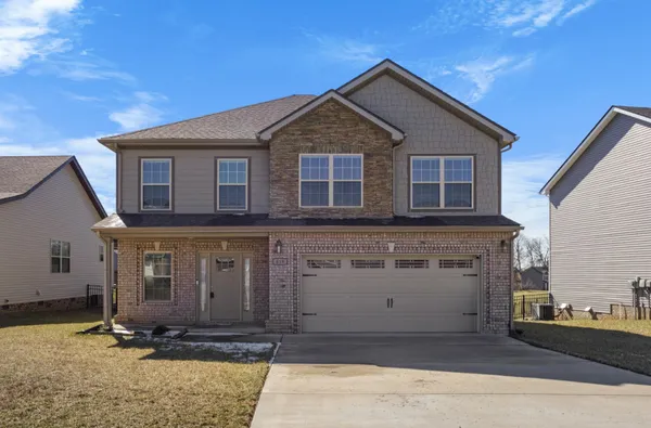 $2,350 | 618 Battery Court, Clarksville, TN 37042