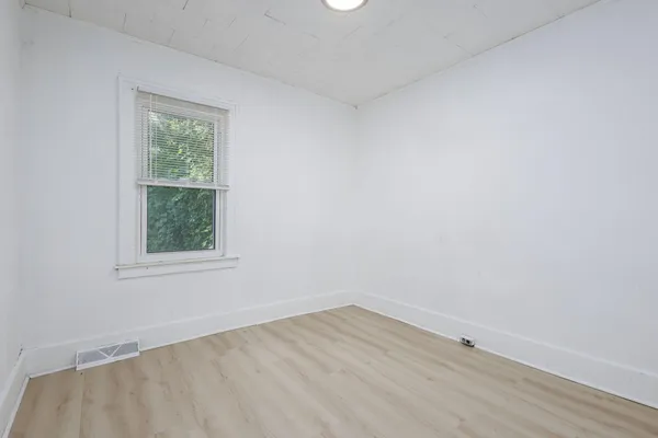 $899 | 5021 Anatole Street, Detroit, MI 48236