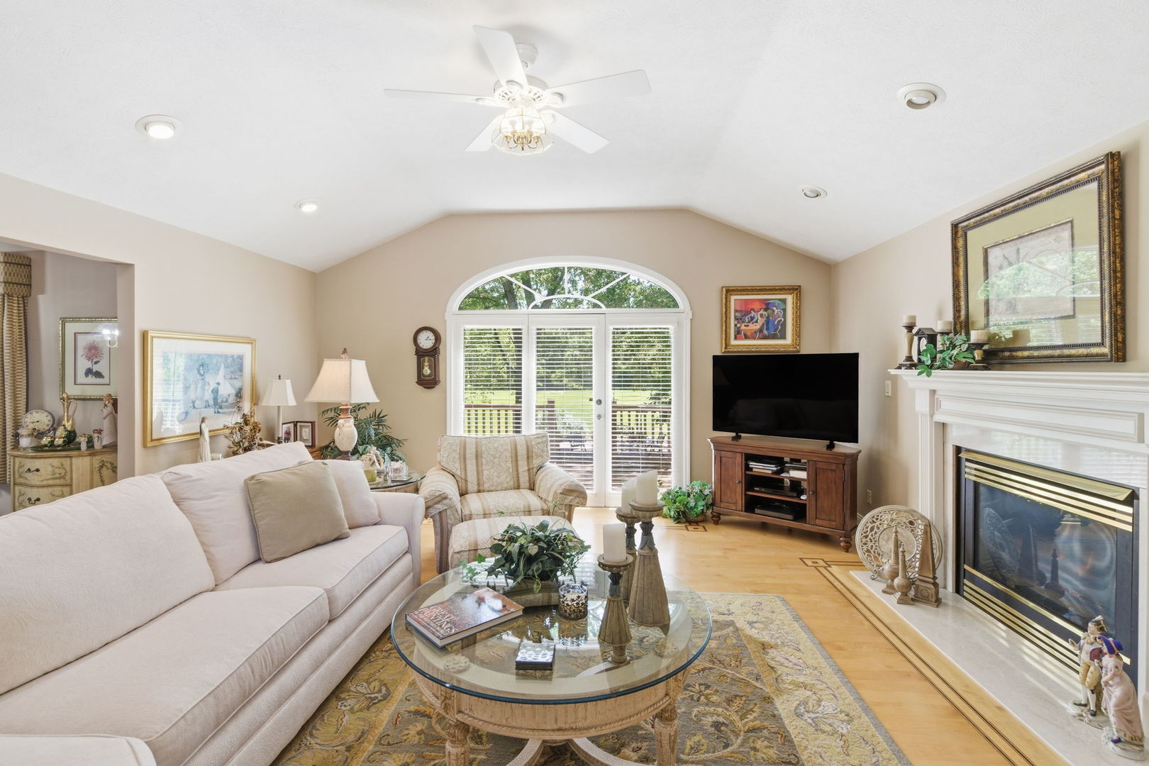 9916 Karnes Road West Frankfort, IL 62896 - Photo 2 of 51
