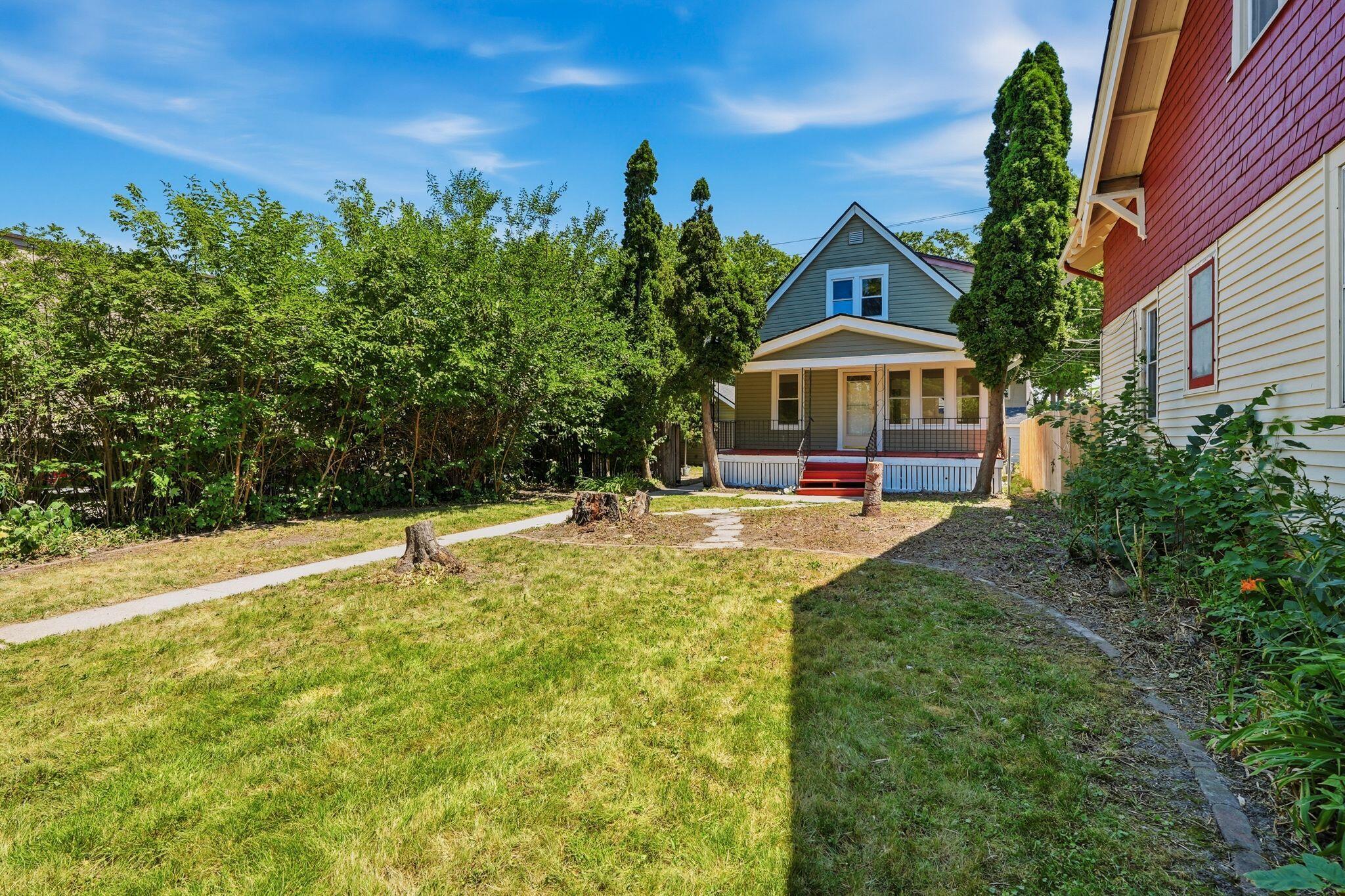 2118 South 68th Street West Allis, WI 53219 - Photo 2 of 27 2118 South 68th Street, West Allis - HDR
