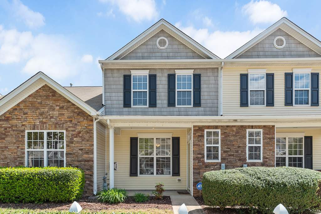 8219 Belneath Court Raleigh, NC 27613 - Photo 2 of 18 Photo 2