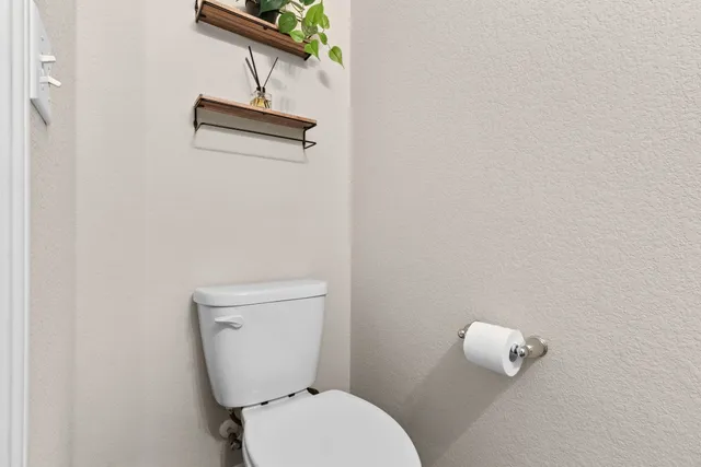 a bathroom with a toilet
