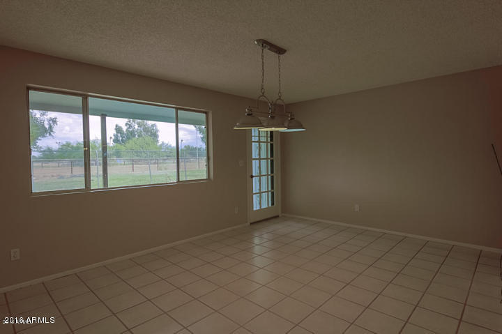 23360 South Power Road Gilbert, AZ 85298 - Photo 9 of 55 20151116160540187931000000-o