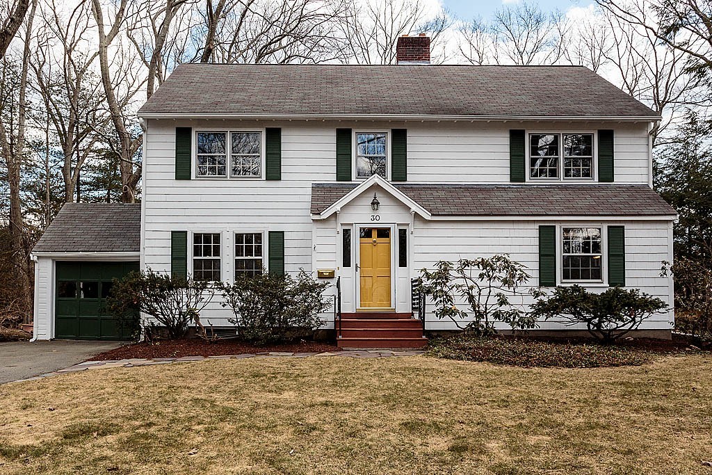 30 Munroe Road Lexington, MA 02421 - Photo 1 of 29 a front view of a house with yard